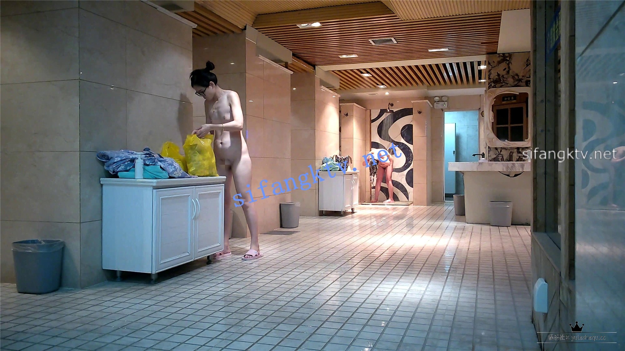 201131ee6ej8645u7ed4j1.jpg