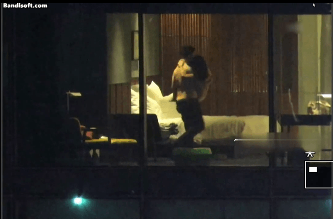 164024beeb122hg215amav.gif