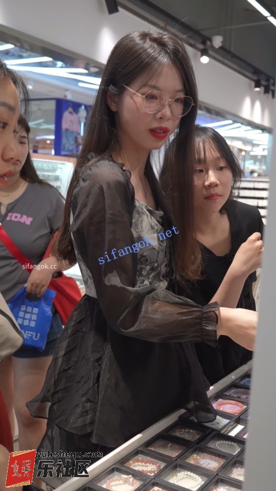 161034wsngcjtsn8wbkjnj.jpg