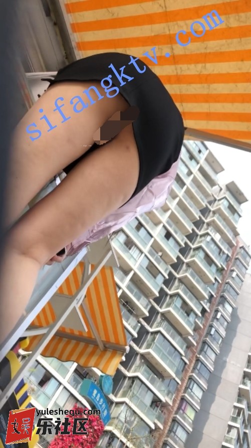 124823b6w62d9mjjssz593.jpg