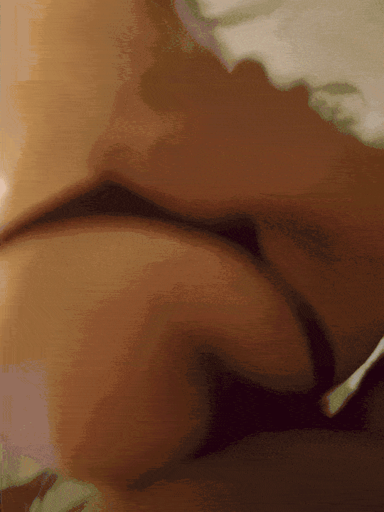 120423vzf8c86hq3zkfcdf.gif