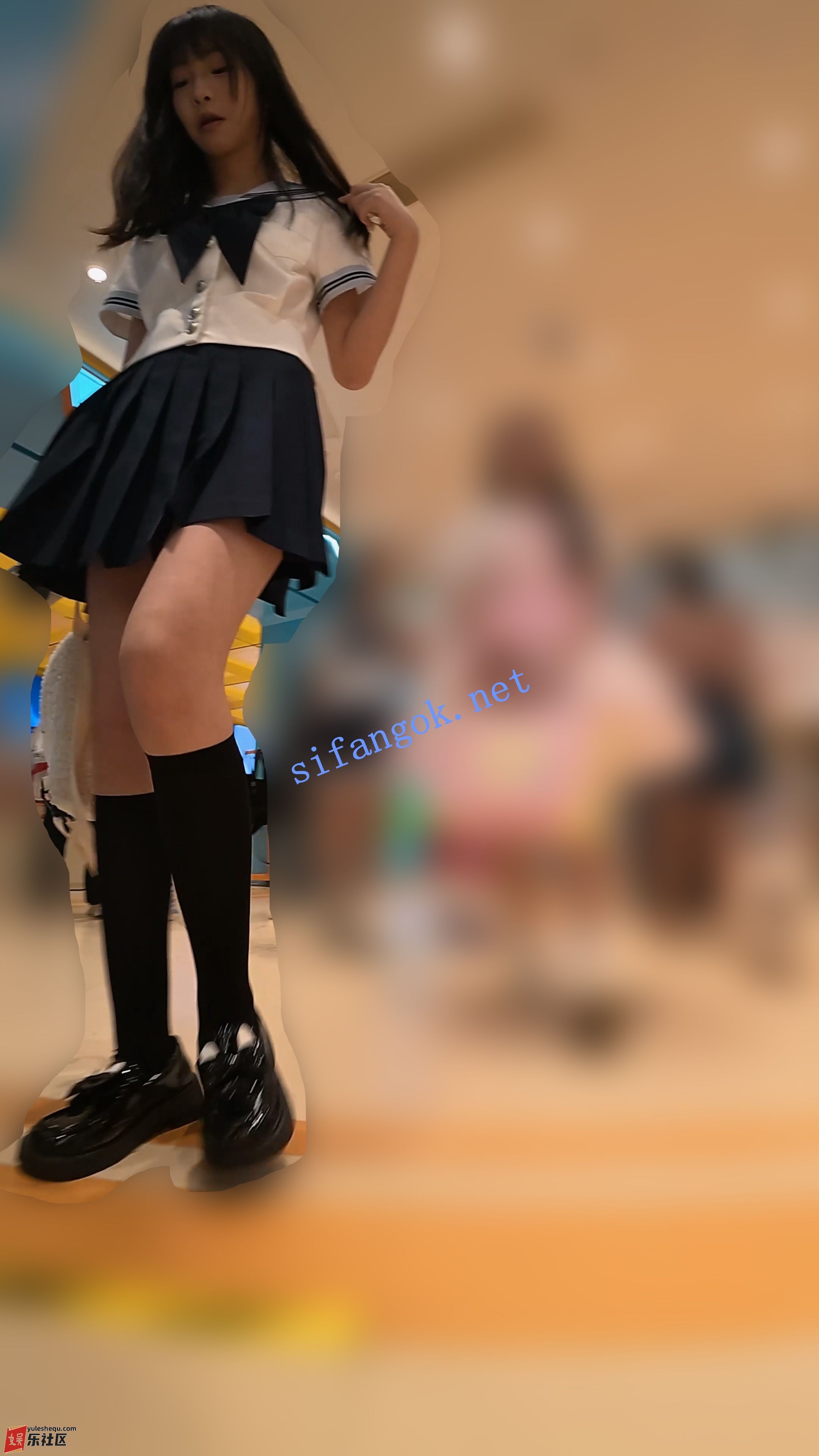 214036f6u7kd913mje7juj.jpg
