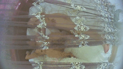 174653np7gshjaukeeagdi.gif